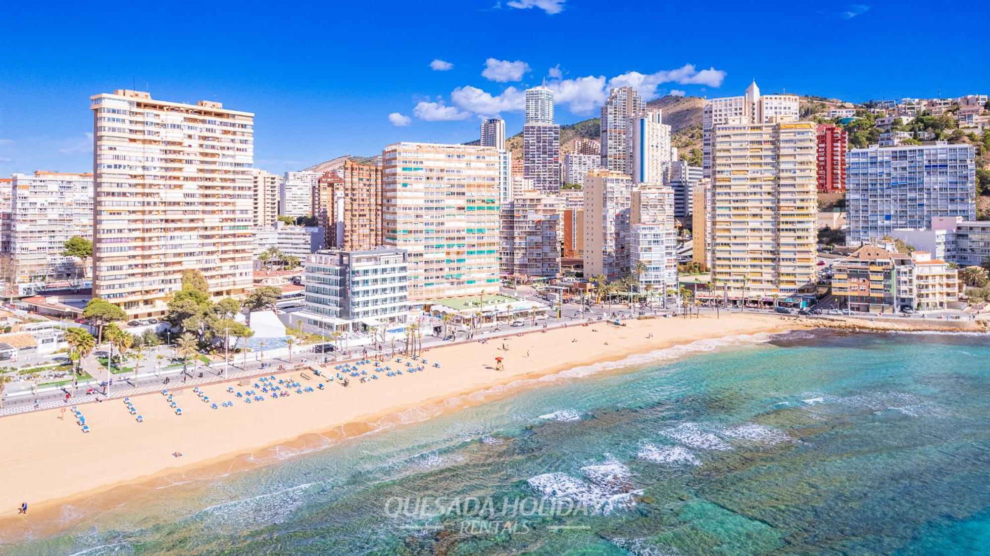 100mts To Beach, Luxury Encanto Appartement
