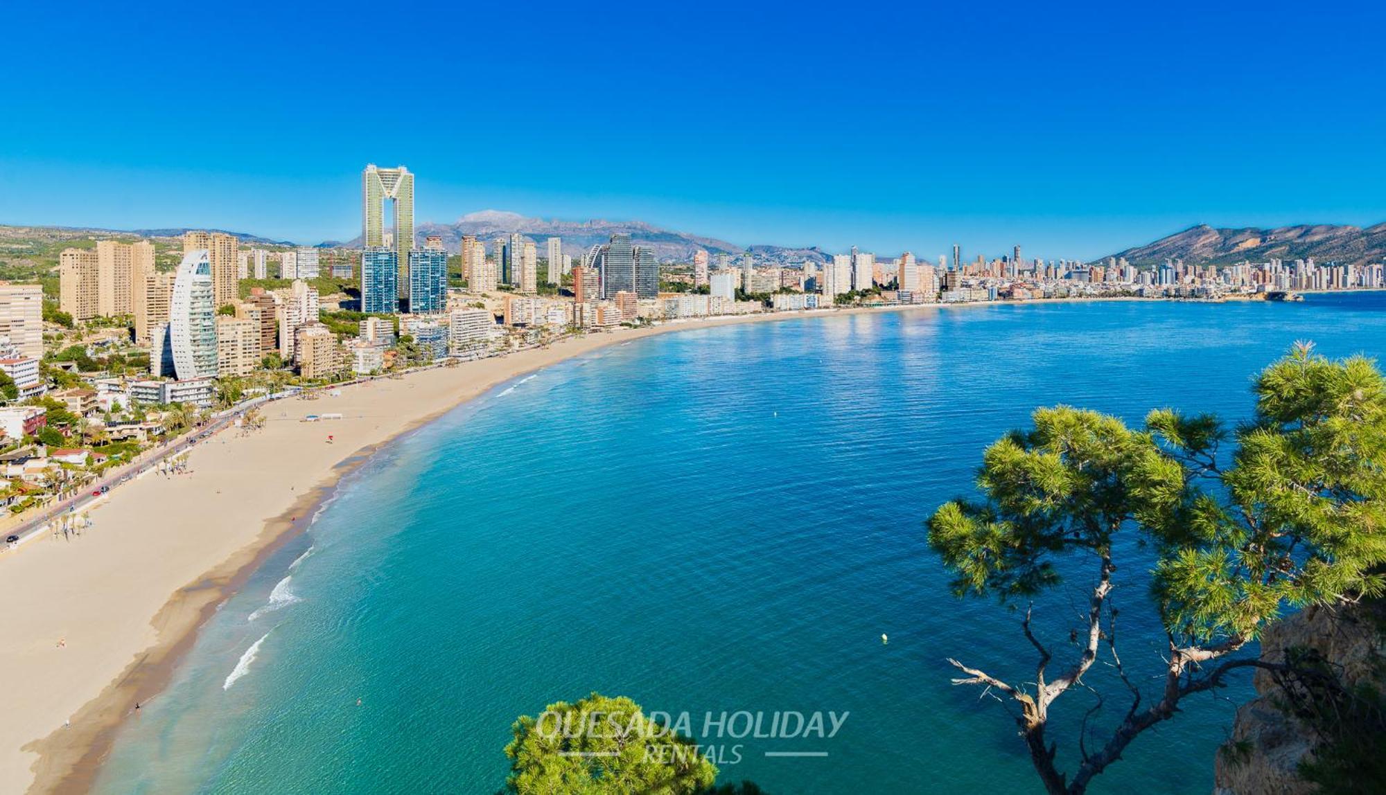 100mts To Beach, Luxury Encanto Appartement *